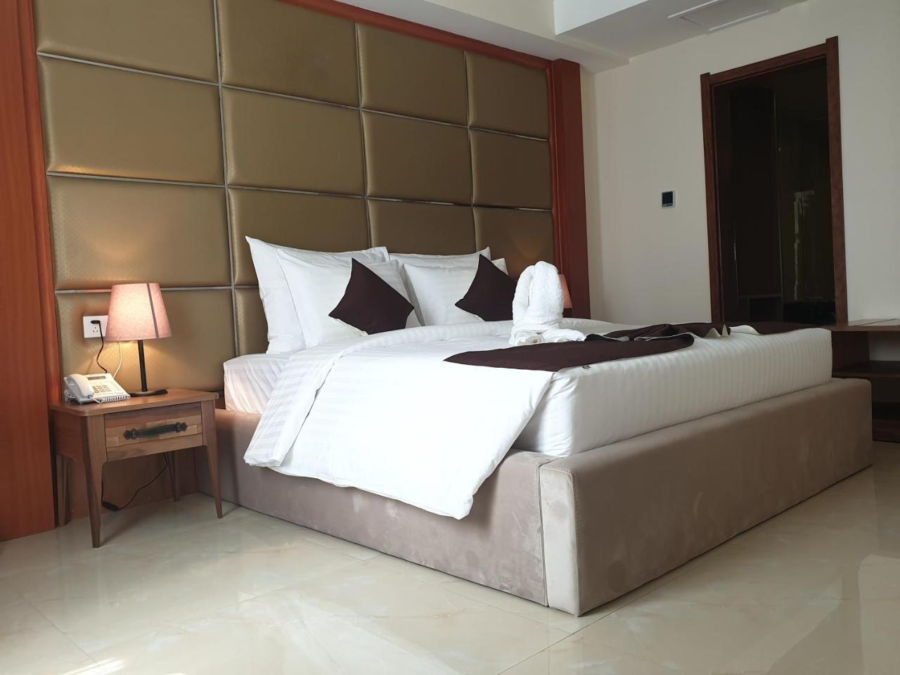 Summerset Continental Hotel By Usuma Mobushipe 外观 照片