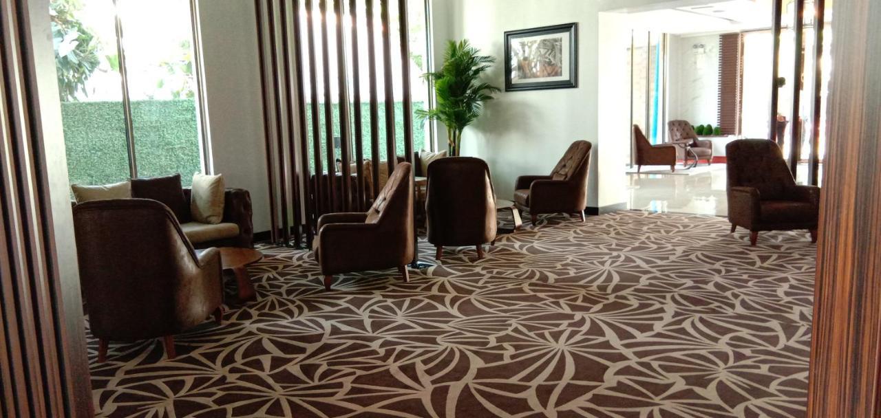 Summerset Continental Hotel By Usuma Mobushipe 外观 照片